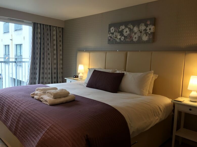 Tolbooth Apartments