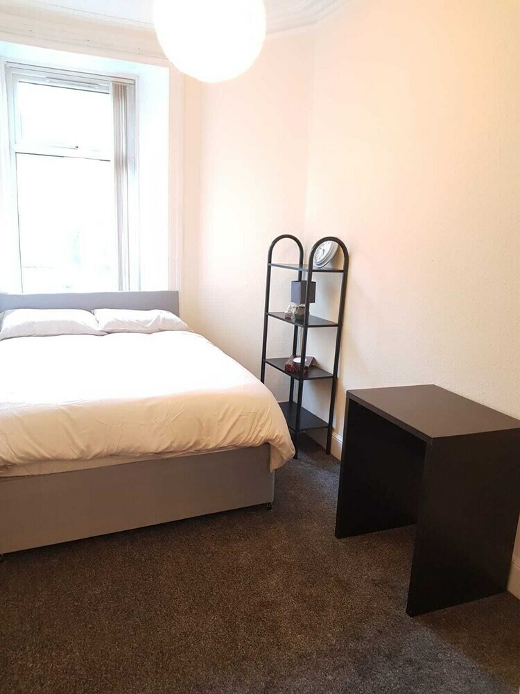 Apartamento Convenient, Clean And Comfortable Flat #2