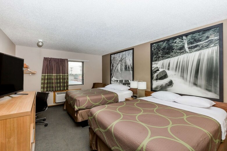 Motel Super 8 By Wyndham Hays Ks