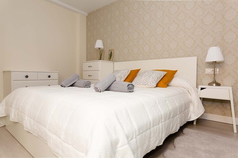 City Center Chic Apartment, Balcony