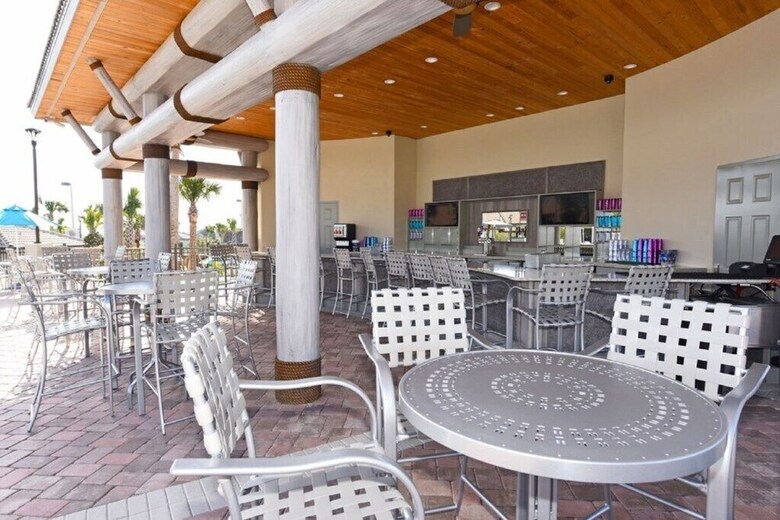 Champions Gate 1620 - Eight Bedroom Pool Home