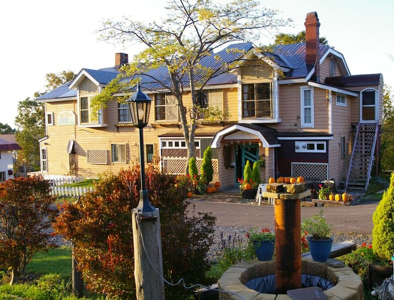 Hotel Country Inn Milky House