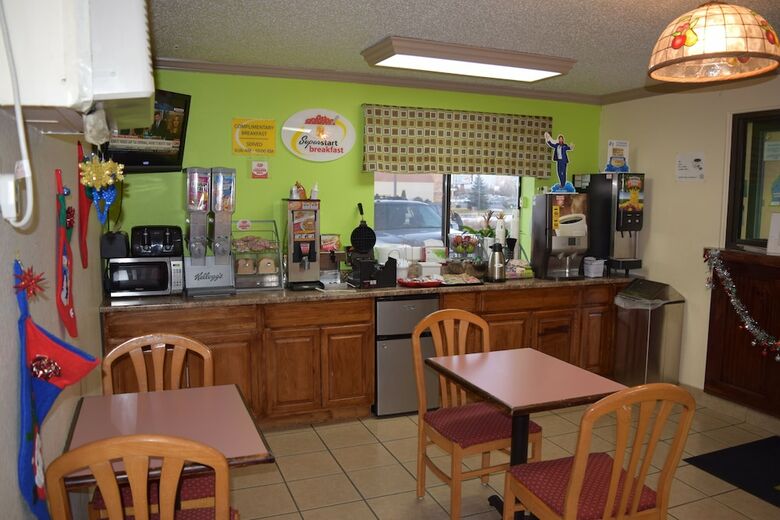 Hotel Super 8 By Wyndham Saginaw