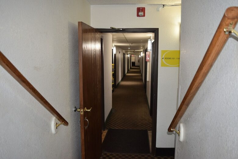 Hotel Super 8 By Wyndham Saginaw
