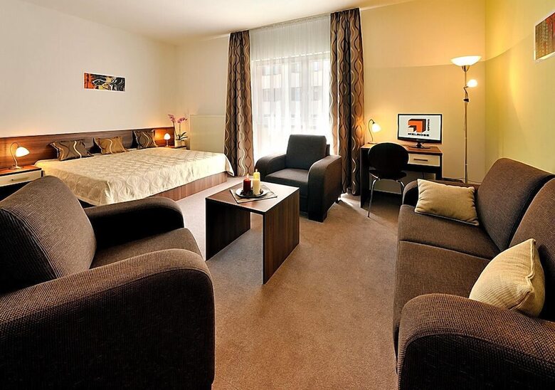 Aparthotel Melrose Apartments 2