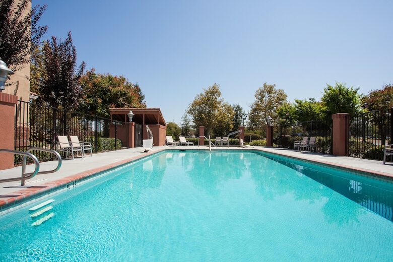 Hotel Holiday Inn Express & Suites Davis - University Area