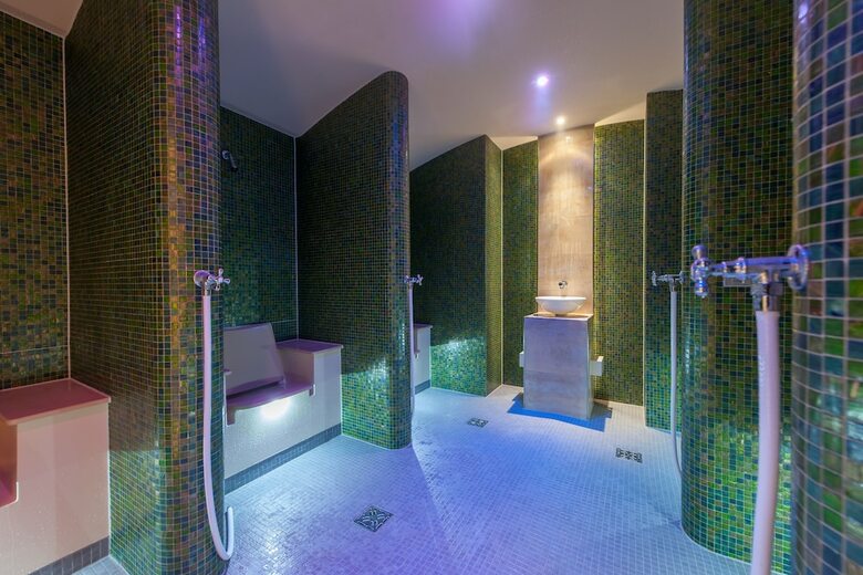 Hotel Aqua Dome - Tirol Therme L�ngenfeld