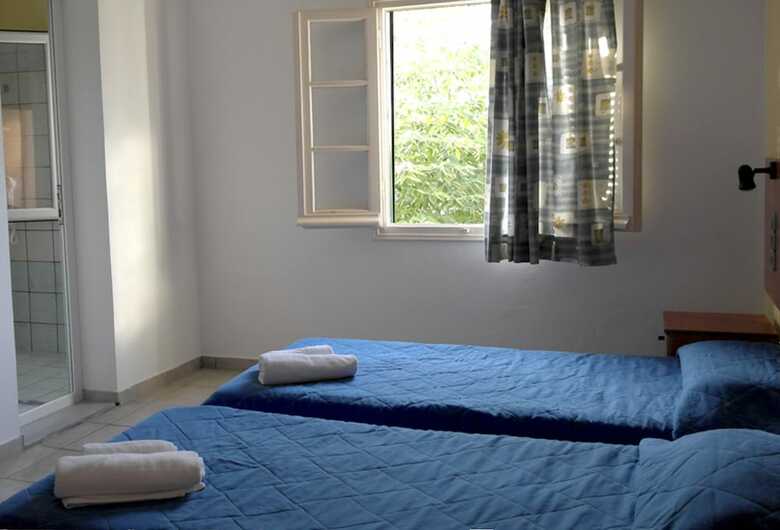 Nireas Studios & Apartments