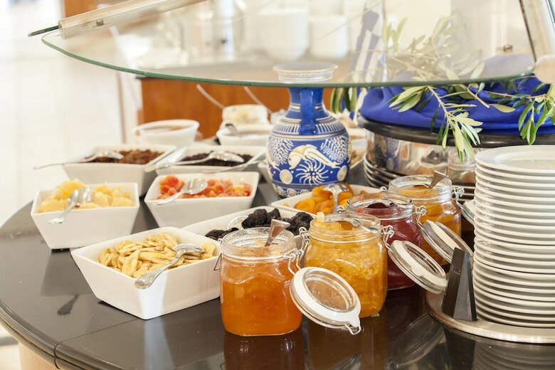 Hotel Louis Grand Glyfada