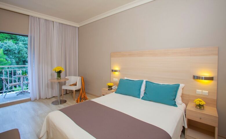 Hotel Louis Grand Glyfada