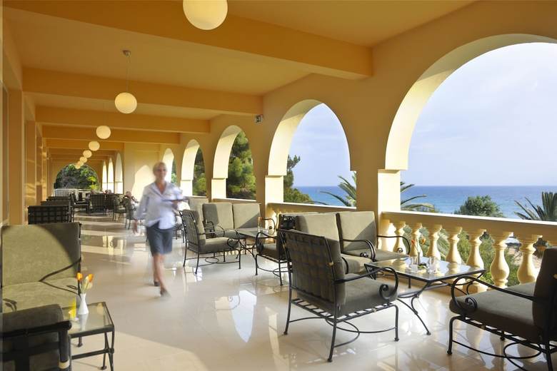 Hotel Louis Grand Glyfada