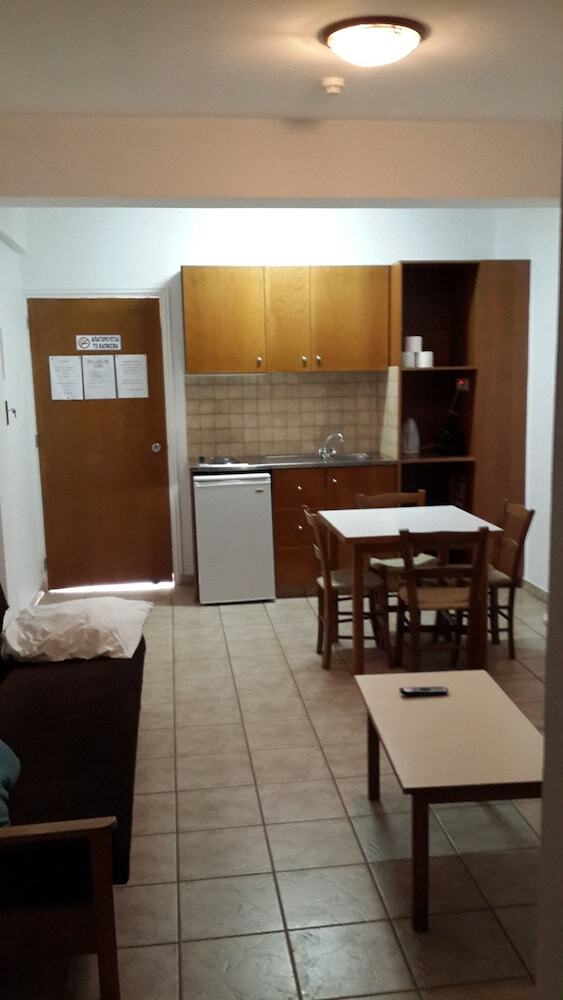 Aparthotel Captain Karas Holiday Apartments