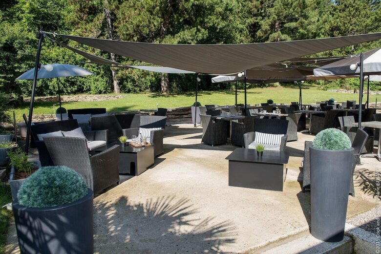 Hotel H�tel La Magnanerie, C�t� Bistro