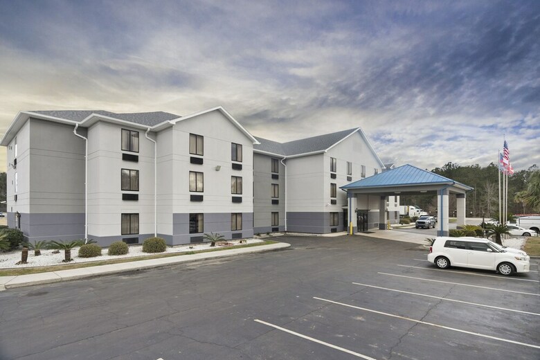 Motel Baymont By Wyndham Pooler/savannah