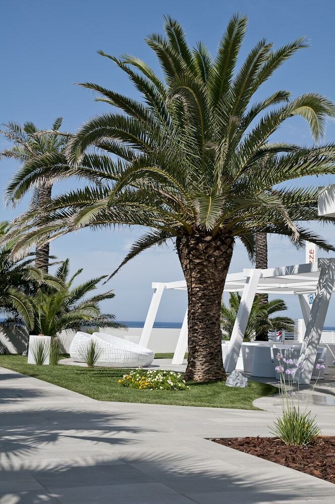 L'isola Di Pazze Hotel Resort