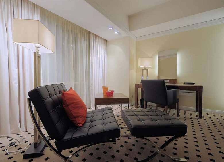 Hotel Radisson Plaza Warwick