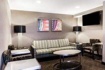 Hotel Holiday Inn Select University Center