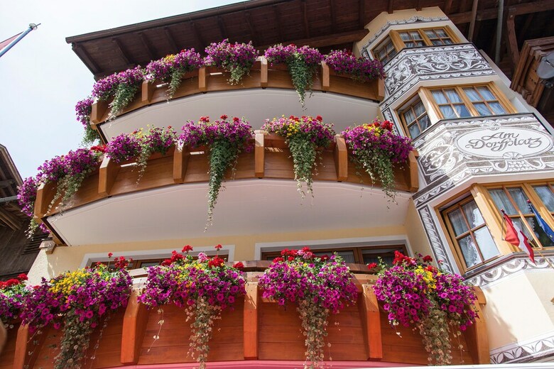 Hotel Am Dorfplatz Suites - Adults Only