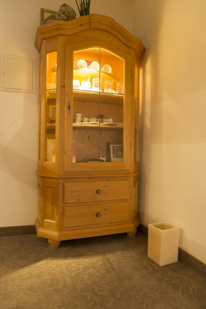 Hotel Am Dorfplatz Suites - Adults Only