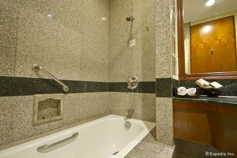 Waterfront Cebu City Hotel & Casino