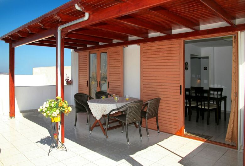 Hotel Kapetanos Rooms