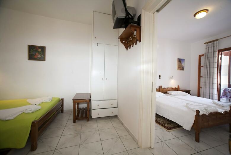 Hotel Kapetanos Rooms