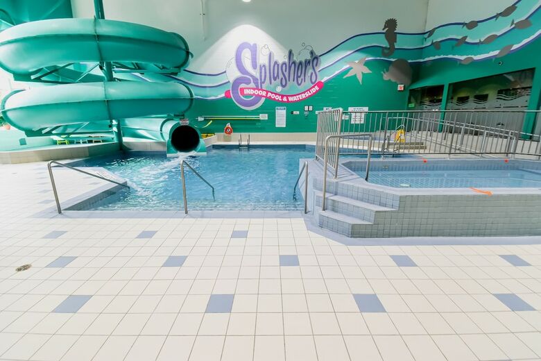 Hotel Canad Inns Destination Centre Transcona