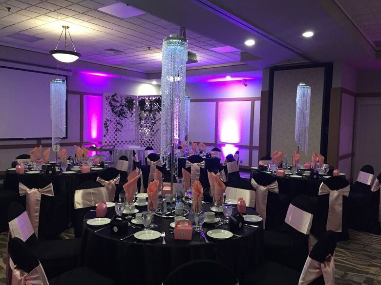 Hotel Canad Inns Destination Centre Transcona