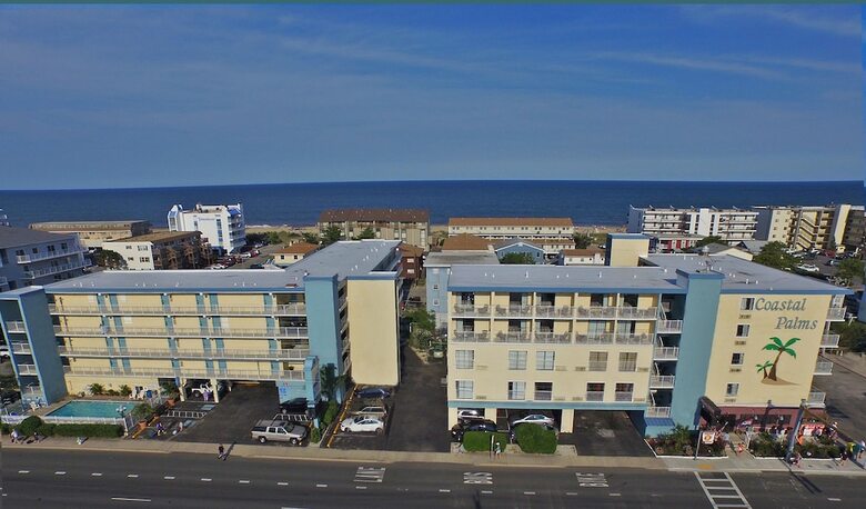 Apartamento Coastal Palms Inn & Suites