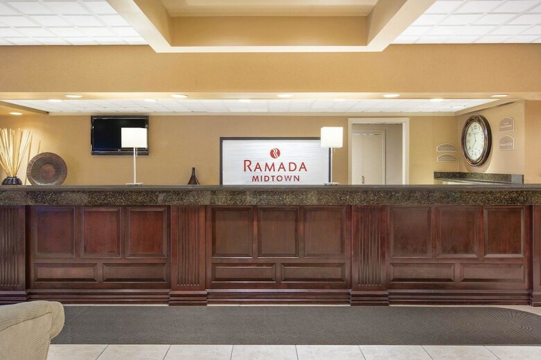 Hotel Ramada By Wyndham Midtown Grand Island