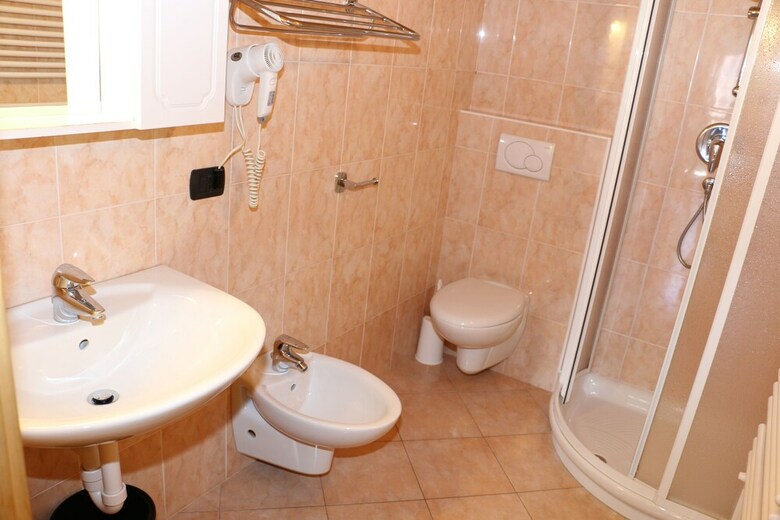 Roulette Apartments