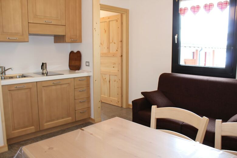 Roulette Apartments