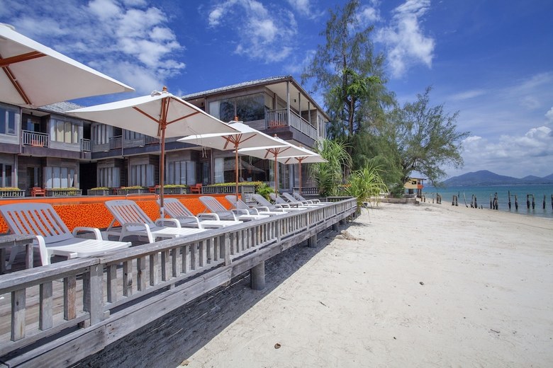 Apartamento Baan Ploy Sea