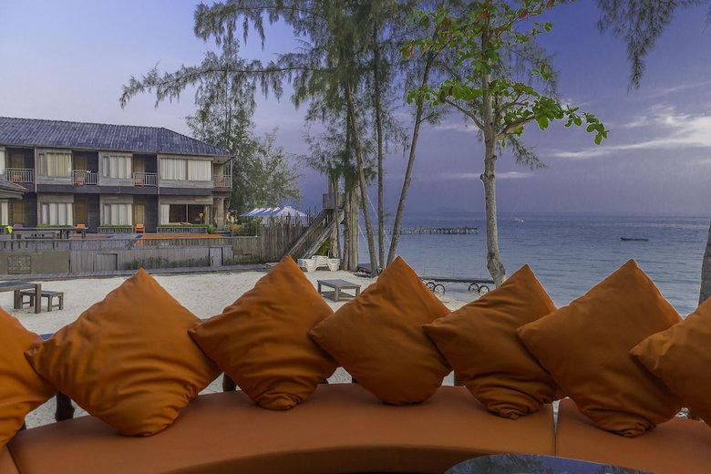 Apartamento Baan Ploy Sea