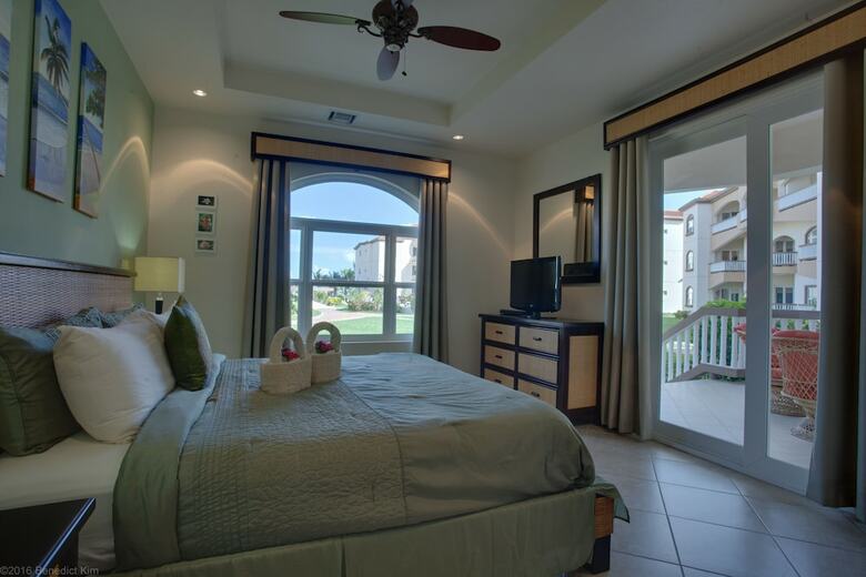 Grand Caribe Belize
