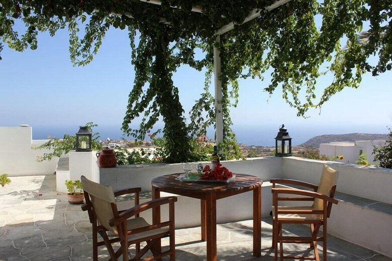 Bed & Breakfast Rooms & Apartments Archontou