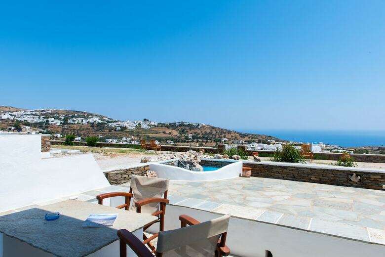 Bed & Breakfast Rooms & Apartments Archontou
