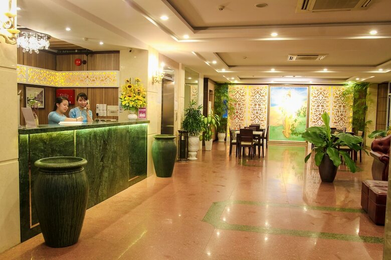 Starlet Hotel