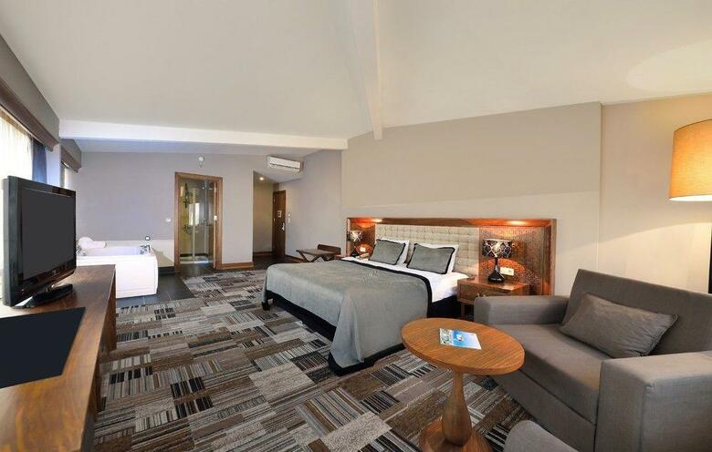 Tiara Thermal & Spa Hotel