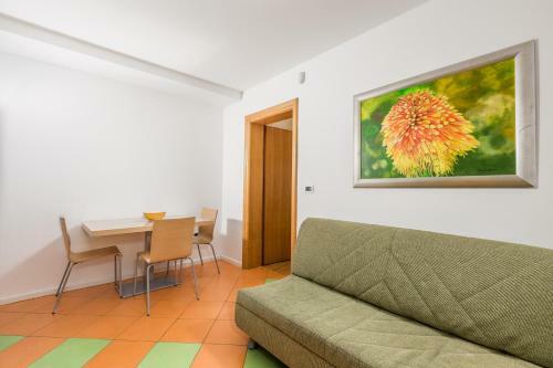 Apartments Rona Erea Icici