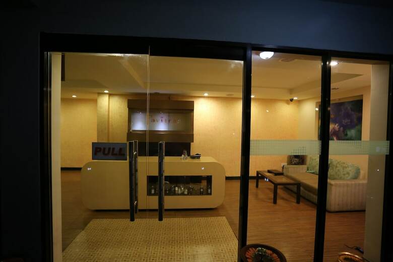 Hotel Pokhara Grande