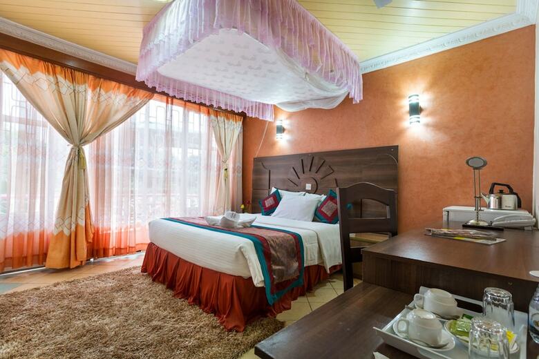 Hotel Comfort Gardens