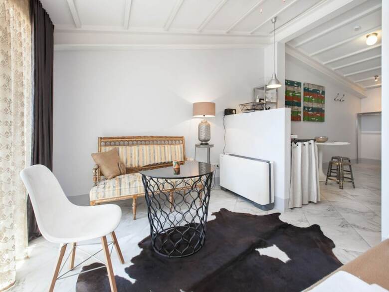 Aparthotel Chiconomy Suites
