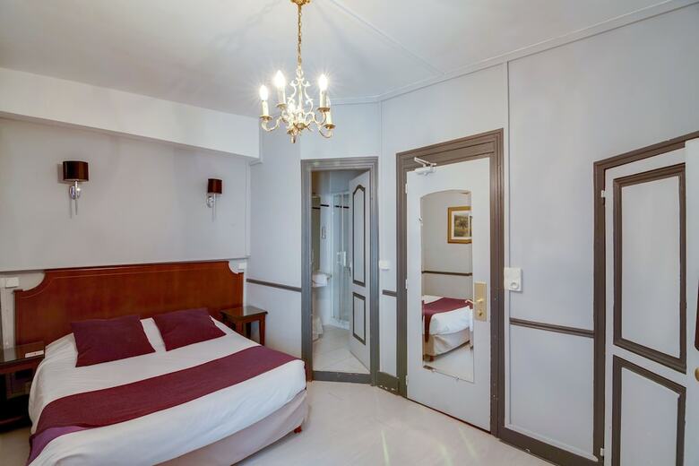 Hotel Brit H�tel Les Comtes de Champagne Centre Historique