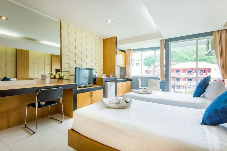 Hallo Patong Hotel & Restaurant