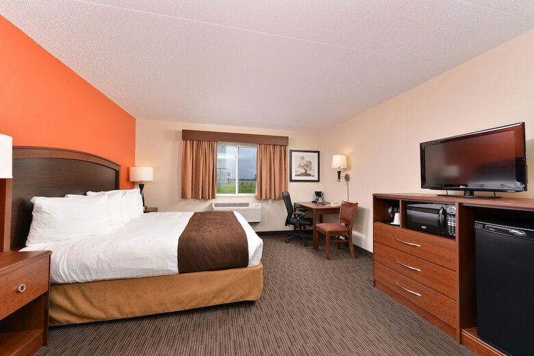 Hotel Americinn By Wyndham St. Cloud
