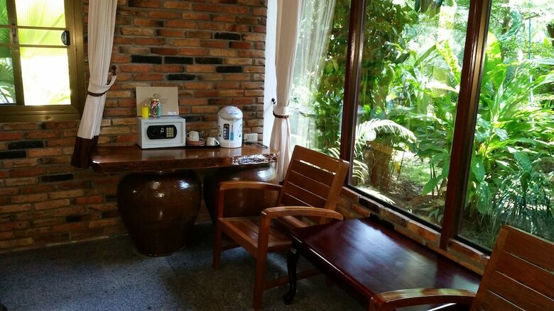 Apartamento Hotel Khao Sok & Spa