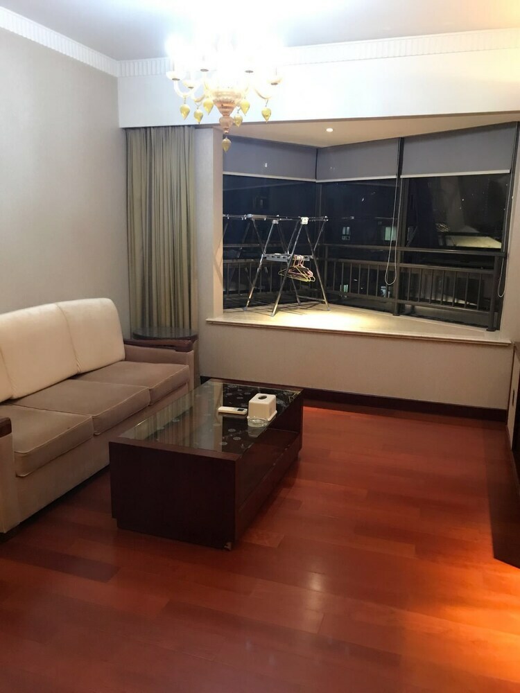Jing'an Ziyuan Apartment