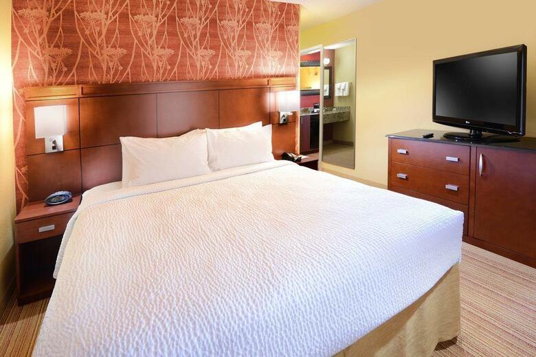 Hotel Courtyard By Marriott Plano In Legacy Park