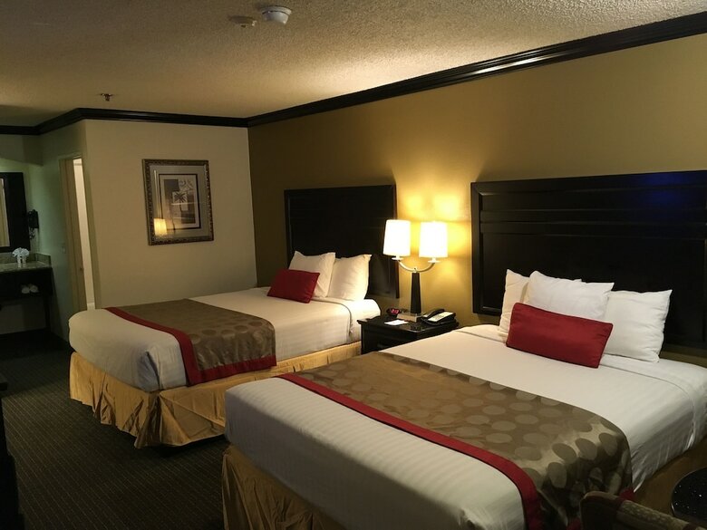 Hotel Ramada By Wyndham Ontario
